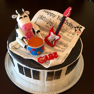 Musical cake - Cake by Sweet Confections by Karen