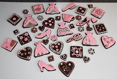 Pink & Brown Cookies - Cake by Sweetz Cakes