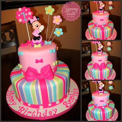 Minnie Bows Themed Cake! - Cake by YummyTreatsbyYane
