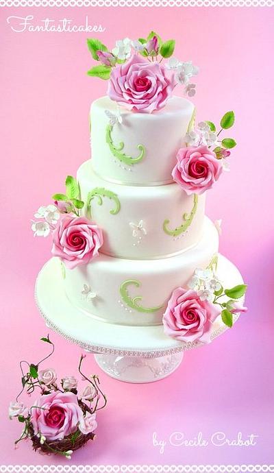 Roses Wedding Cake - Cake by Cecile Crabot
