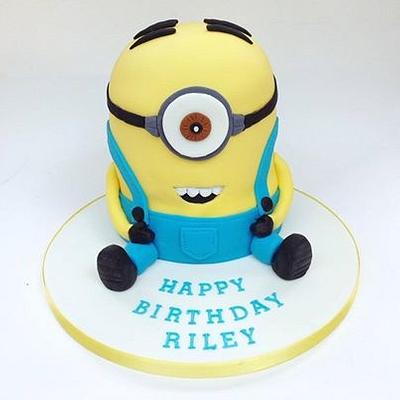 Minion Cake - Cake by Claire Lawrence