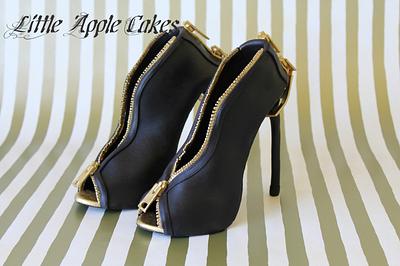 Nighttime Chic Sugar Shoes ~ From Inspirations ~ To Creation  - Cake by Little Apple Cakes