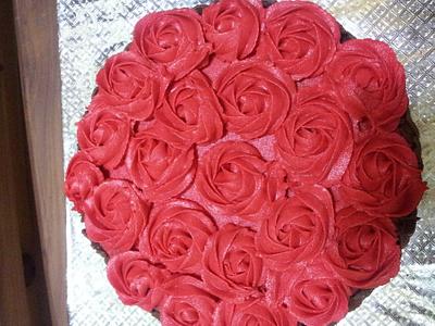 Roses - Cake by swetha anup