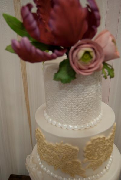 Wedding Cake - Cake by canelaencasamadrid