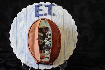 ET in the closet #ET #cakemastersmagazine - Cake by The Bistro Cake Designer
