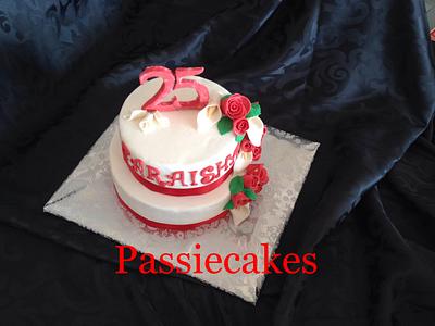 Roses and leli cake - Cake by Chantal den Uyl