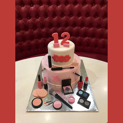 Makeup cake - Cake by miracles_ensucre