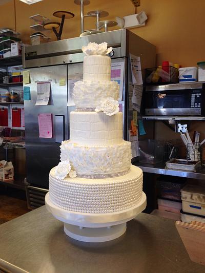 Super Glam Wedding  - Cake by Sarah Ono Jones