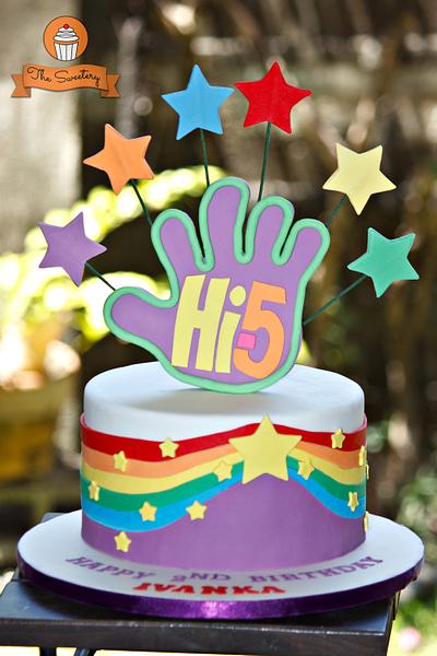 Hi5 Cake - Cake by The Sweetery - by Diana
