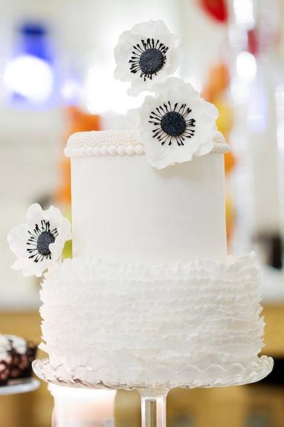Black & White Wedding  - Cake by PunkRockCakes