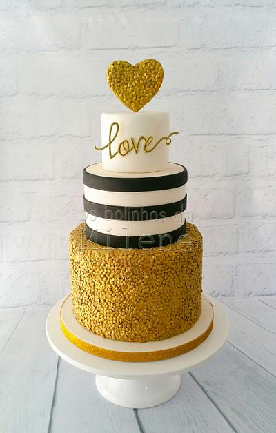 Gold sequins - love cake - Cake by Milene Habib