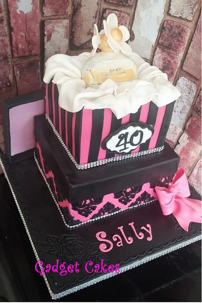 40th birthday cake - Cake by Gadget Cakes