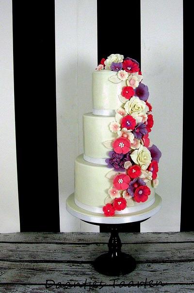 Flower engagement cake - Cake by Daantje