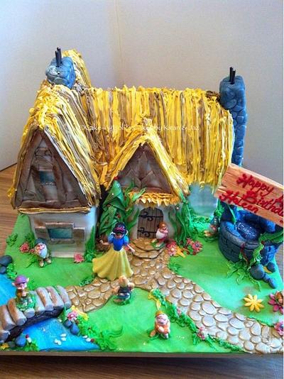 Snow White & the 7 Dwarfs birthday cake - Cake by Cake-A-Holics: Cakes by Kiran & Jaz
