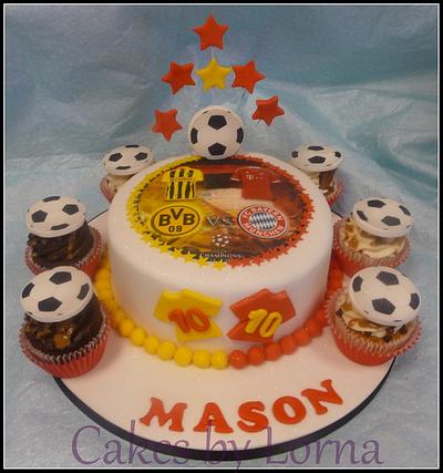 Boys Football Theme Cake Bayern Munich  - Cake by Cakes by Lorna