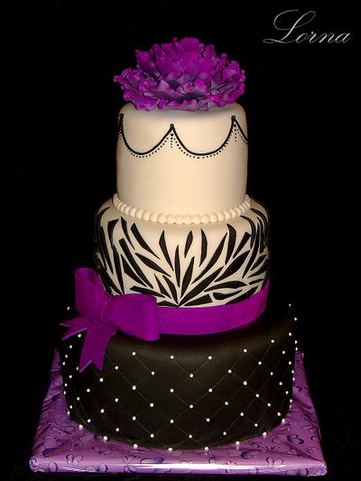 Black, white, purple.. - Cake by Lorna