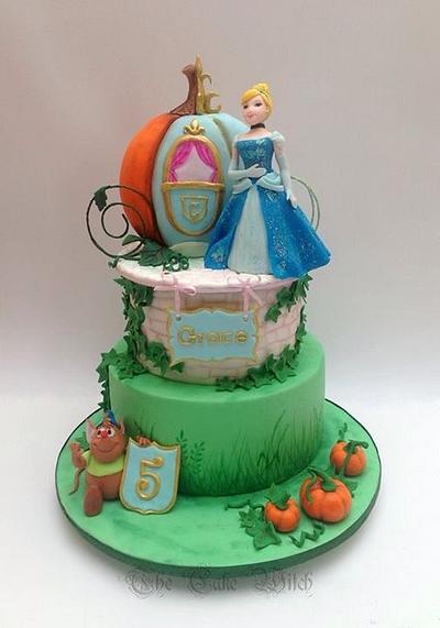 Cinderella - Cake by Nessie - The Cake Witch