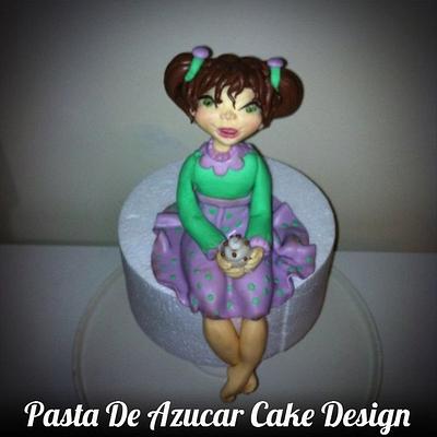 Modelling girl - Cake by Surelis Vazquez Vicet