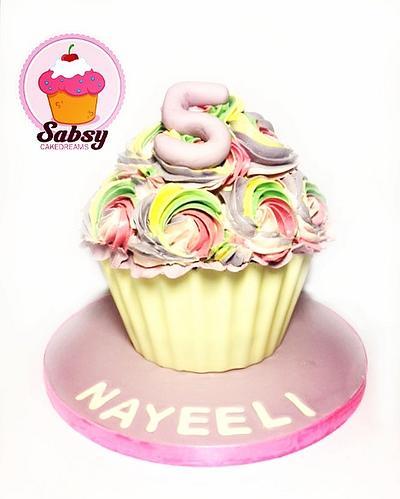 Giant Rainbow cupcakes  - Cake by Sabsy Cake Dreams 