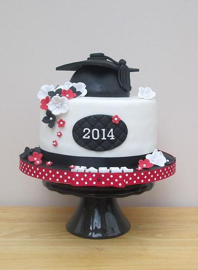 Graduation Cake - Cake by The Buttercream Pantry