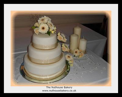 Gerbra Wedding Cake - Cake by Laura Nolan
