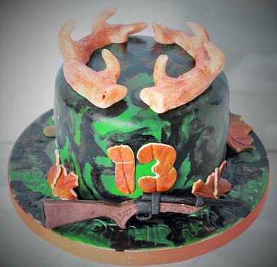 Hunting cake - Cake by Not Your Ordinary Cakes