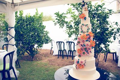 Traditional Wedding Cake - Cake by The Velvet Cakes