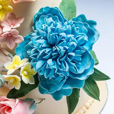 Peony in gum paste - Wedding Cake - Cake by Dulce Silvita