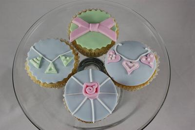 Elegant cupcakes - Cake by sweetonyou