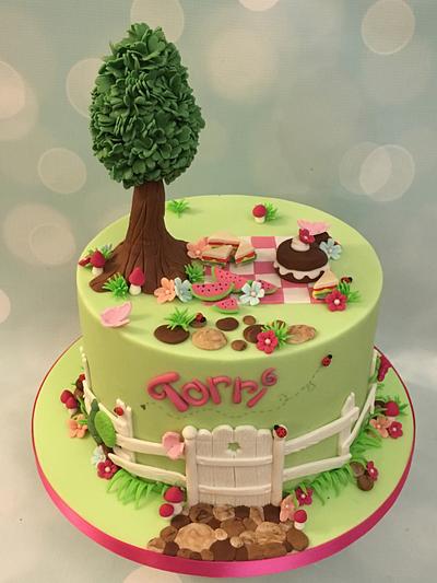 Picnic garden party  - Cake by Shereen
