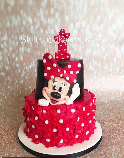 Minnie Mouse cake  - Cake by Shilus Cakey Flavors 