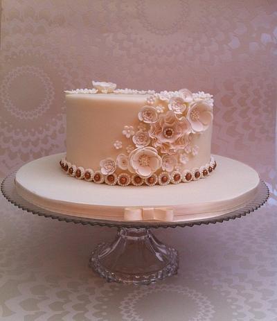 Fantasy flower cake - Cake by Lolobo72