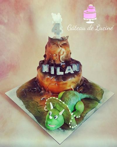 Volcano and Triceratops - Cake by Gâteau de Luciné