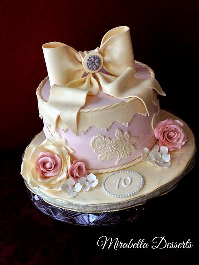 Vintage hat box cake - Cake by Mira - Mirabella Desserts