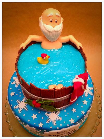 Santa taking a Break in bathtub - Cake by Simone Barton