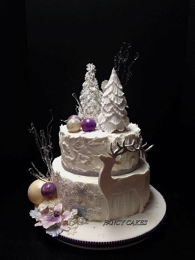 Winter Wonderland - Cake by Roxane Daigle