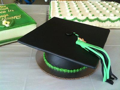 Grad Caps - Cake by Laura