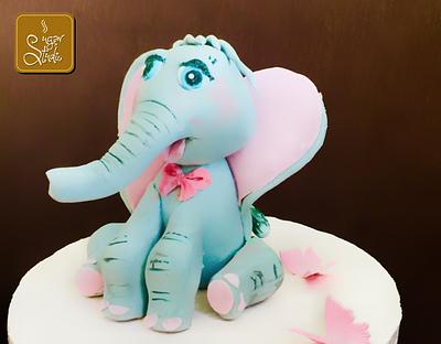 Little cute elephant  - Cake by Jins