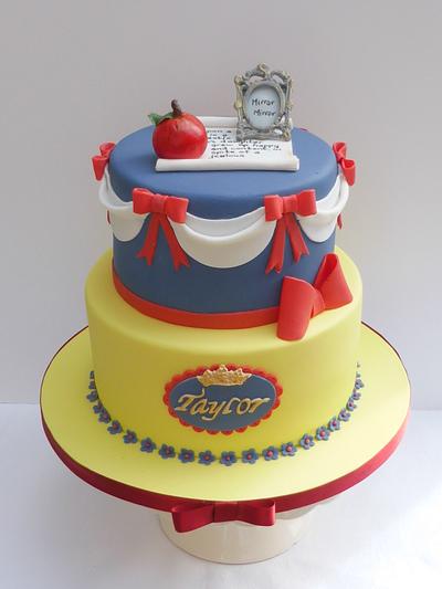 Snow White Cake - Cake by Just Because CaKes