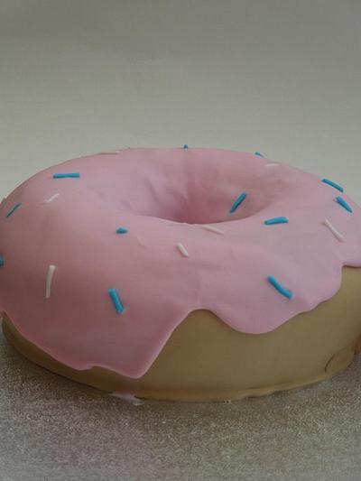 Doughnut cake - Cake by Crescentcakes