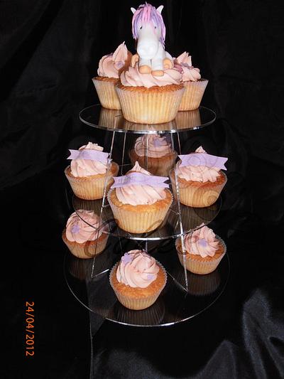 Fairytale Pony Cupcakes - Cake by RainbowCakes