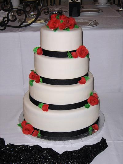 Red roses - Cake by pastrychefjodi