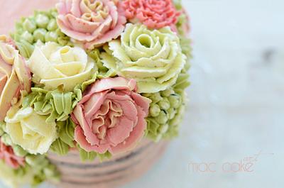 Flower  - Cake by Mac Cake Art