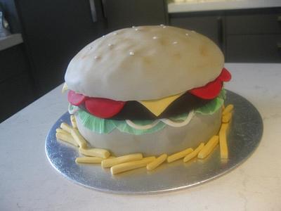 Hamburger - Cake by Lisa