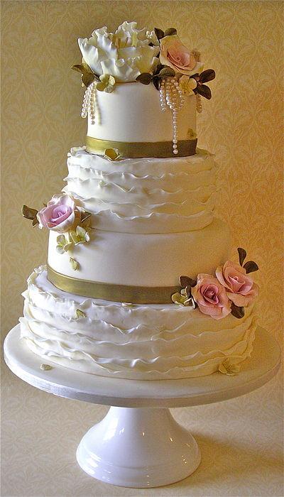 Roses & Ruffles wedding cake - Cake by Lynette Horner