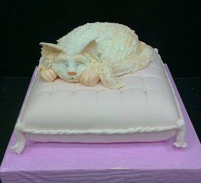 sleeping cat cake.. - Cake by Cakestyle by Emily