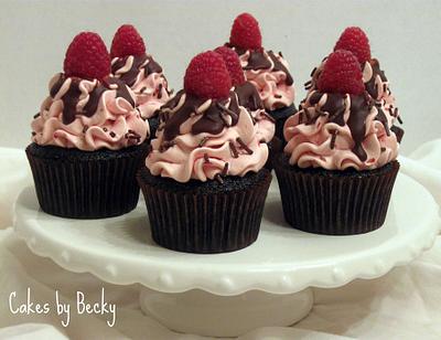 Dark Chocolate Raspberry Cupcakes - Cake by Becky Pendergraft