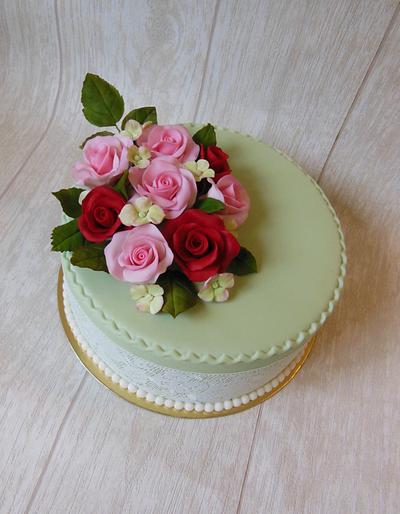 Simple flower cake - Cake by Novanka