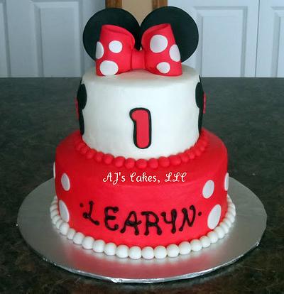 Minnie Mouse Cake - Cake by Amanda Reinsbach