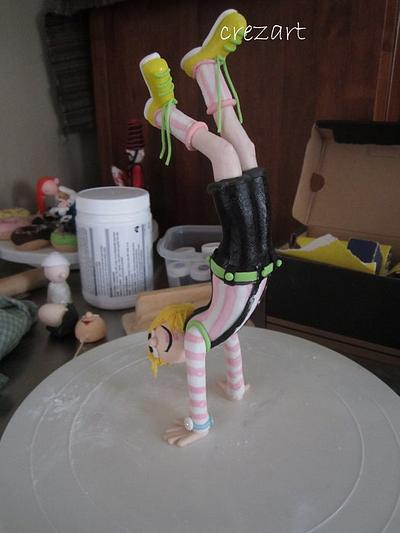 Hand Stand ( the Sweetles ) - Cake by john 